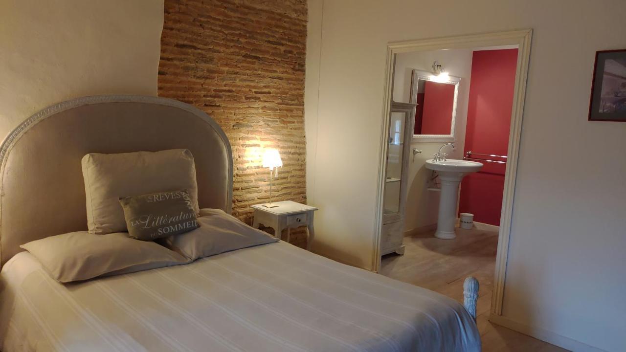 Bed and Breakfast Le Manoir De Gatines Tigne Экстерьер фото