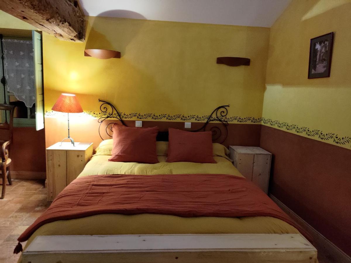 Bed and Breakfast Le Manoir De Gatines Tigne Экстерьер фото