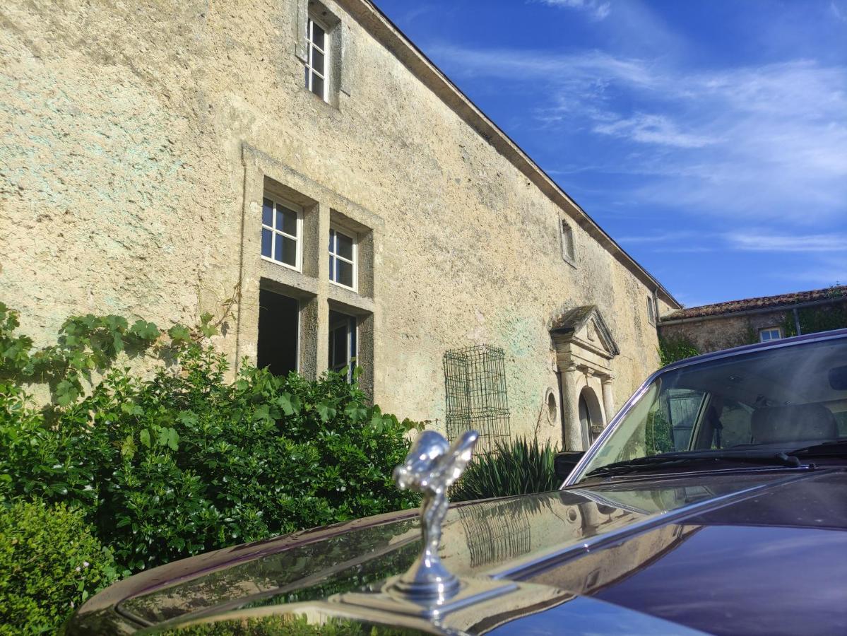 Bed and Breakfast Le Manoir De Gatines Tigne Экстерьер фото