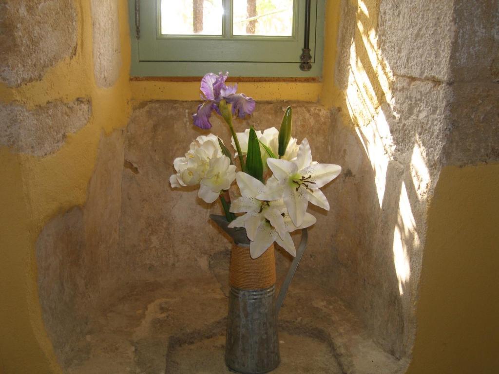 Bed and Breakfast Le Manoir De Gatines Tigne Номер фото